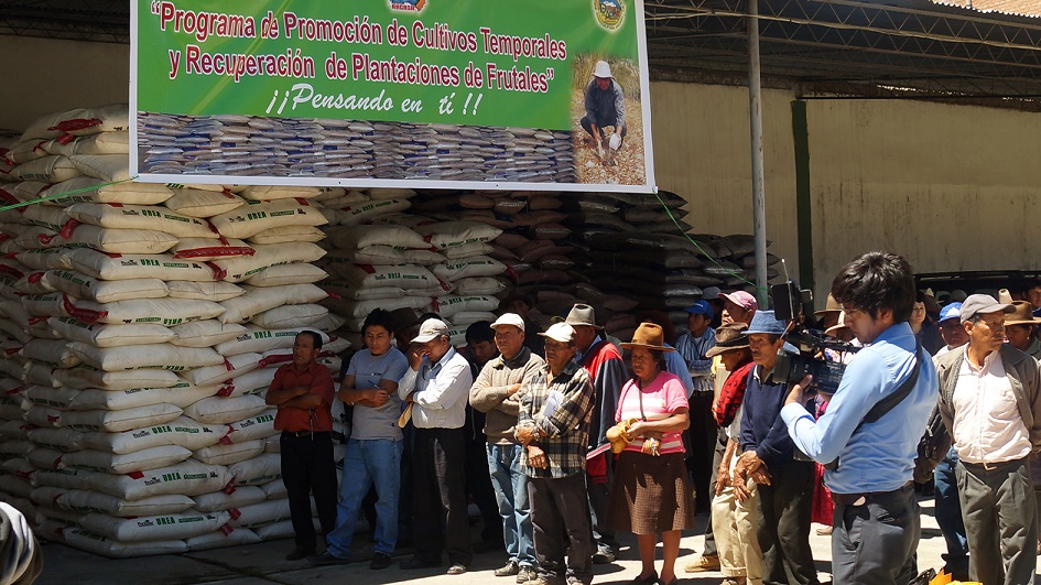 Agricultores de Áncash se benefician con dos mil sacos de fertilizantes