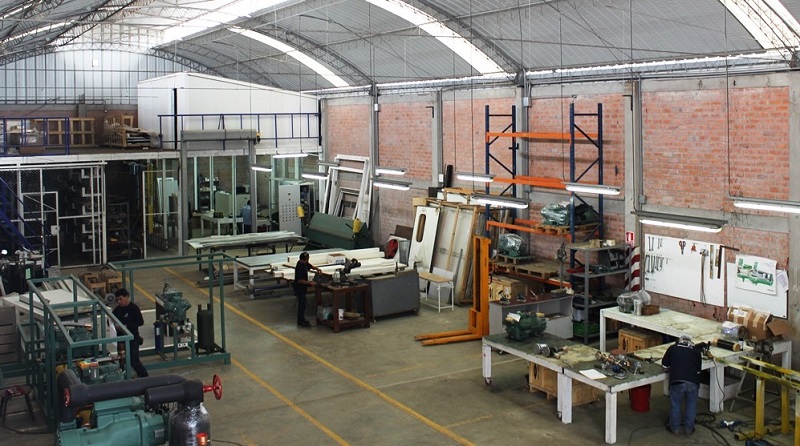 Envíos industriales cayeron -32.7% de enero a julio del 2020