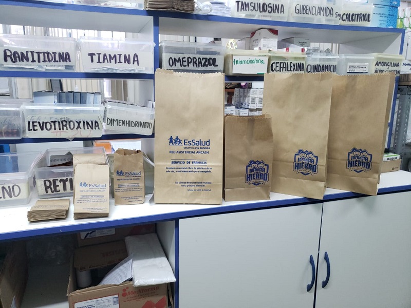 EsSalud Ancash entrega medicamentos en bolsas de papel y reduce uso del plástico