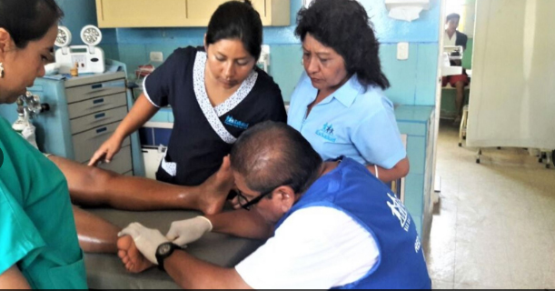 EsSalud brinda atención médica a damnificados en Huarmey