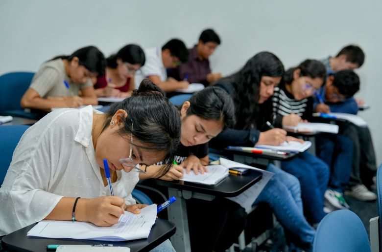 Sunass ofrece 60 becas integrales para estudiantes y egresados de todo el país