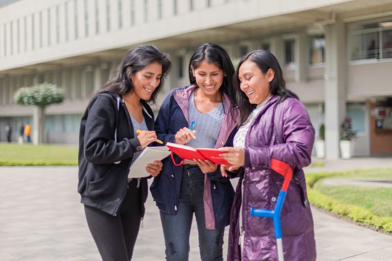 Cuatro de cada cinco ganadores de la Beca Productiva 2025 estudiarán en regiones