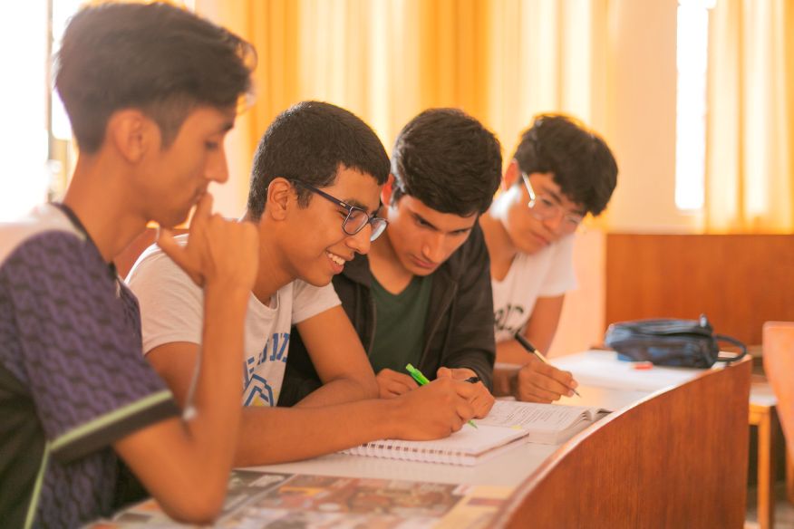 Estudia una carrera profesional y paga hasta 7 años después de egresar 