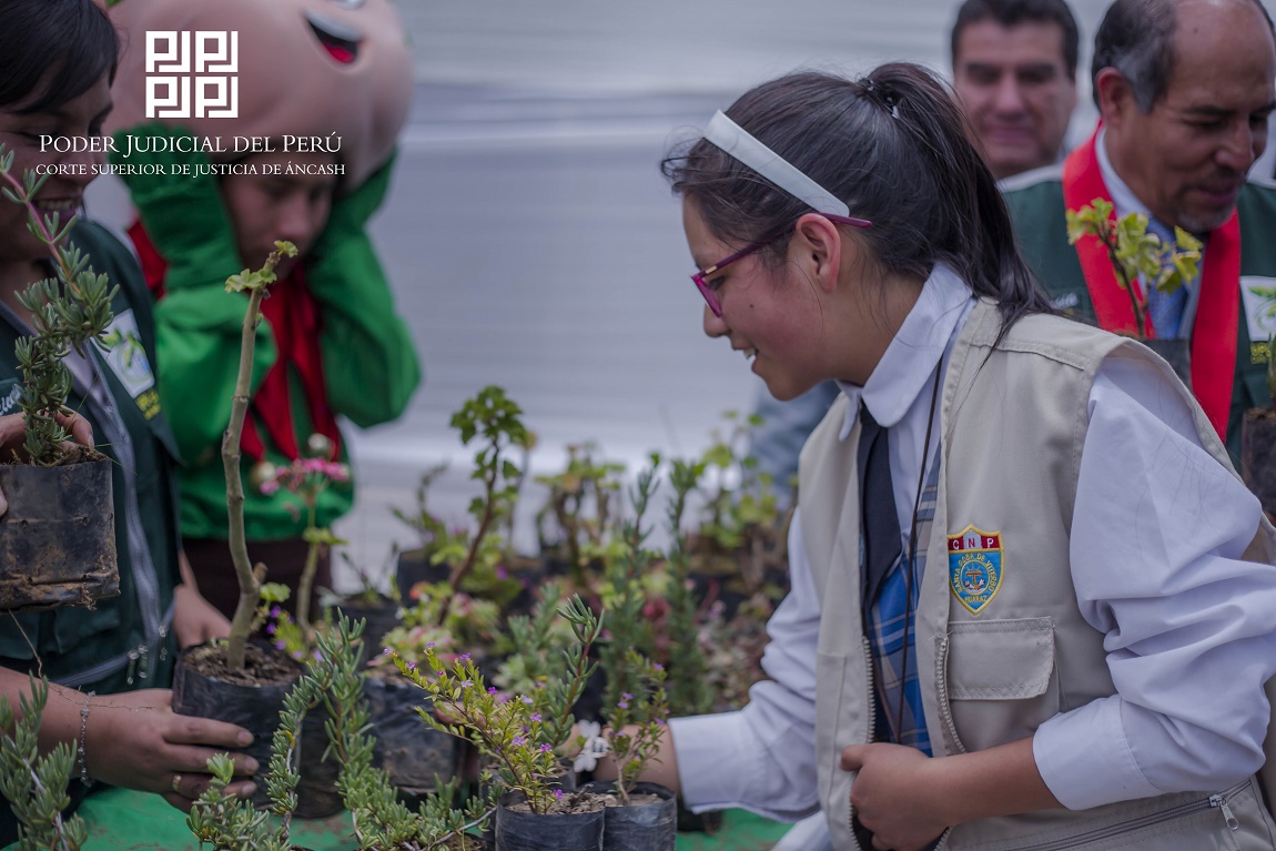 Huaraz: III feria “Conciencia Verde” de CSJAN promovió la gestión ambiental y ecoeficiencia
