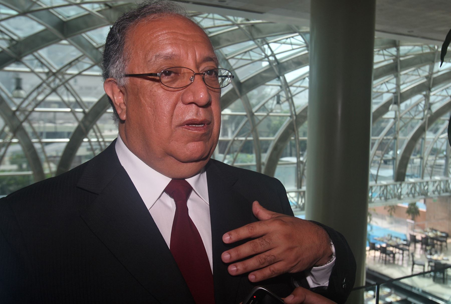 Comisión para la Reforma Política entregó informe al Ejecutivo