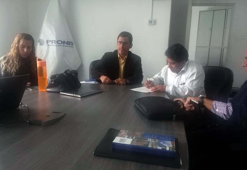 Municipio y empresa minera firman acuerdos finales para construcción del hospital de Huari