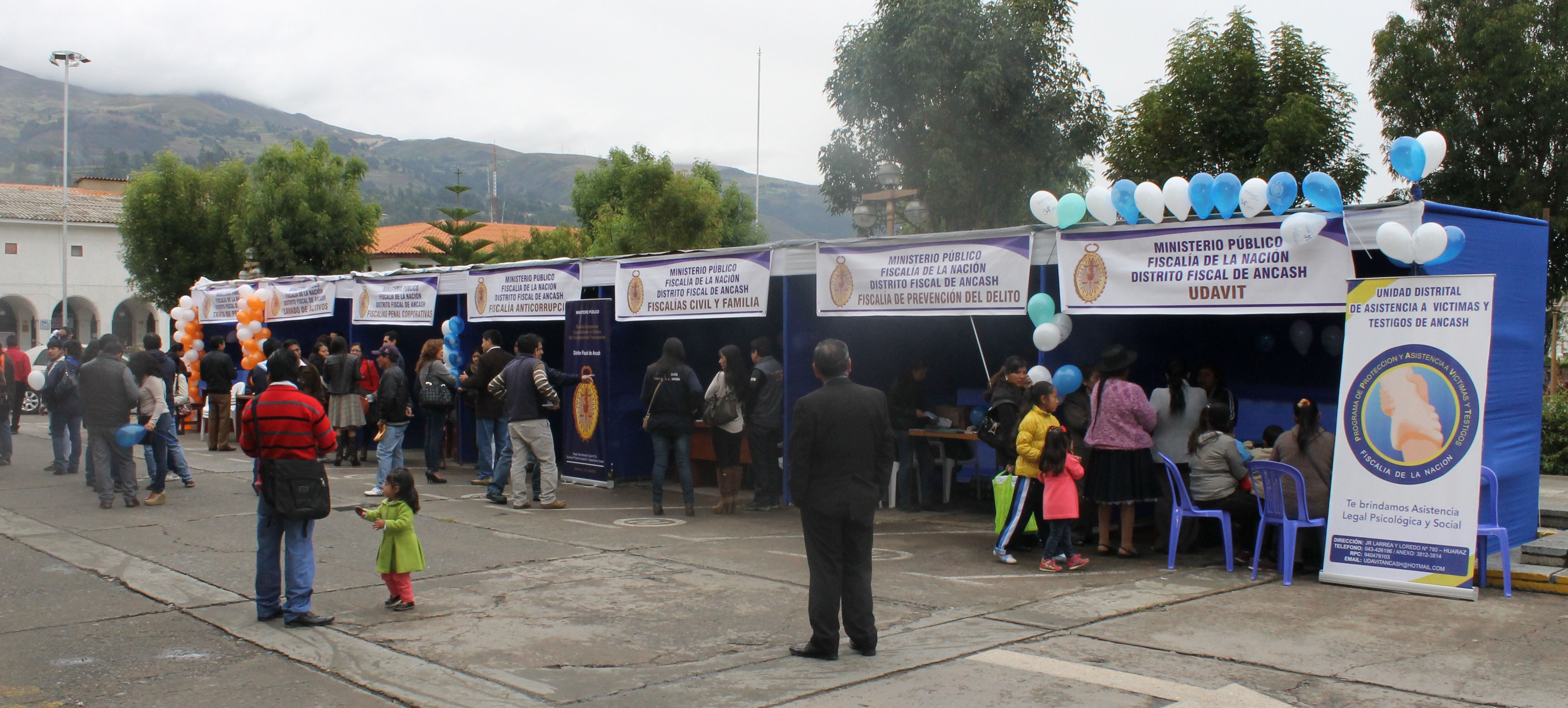 SIS participó en primera feria informativa sobre el cáncer