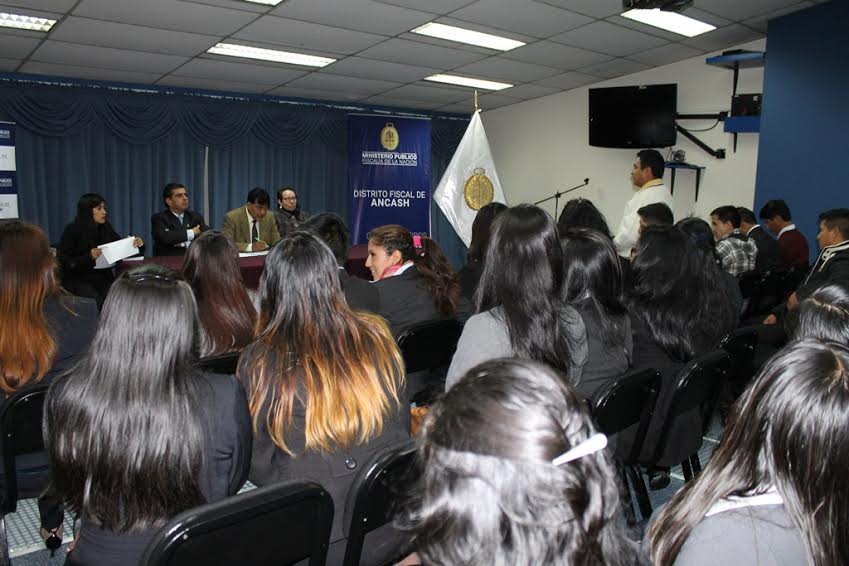 Huaraz: titular de Junta de Fiscales da la bienvenida a estudiantes del Programa de Secigra