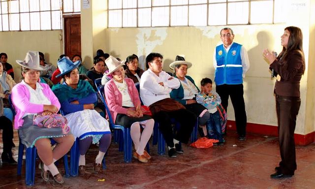 Fiscalía de Huaraz dicta charlas en colegios para prevenir violencia familiar