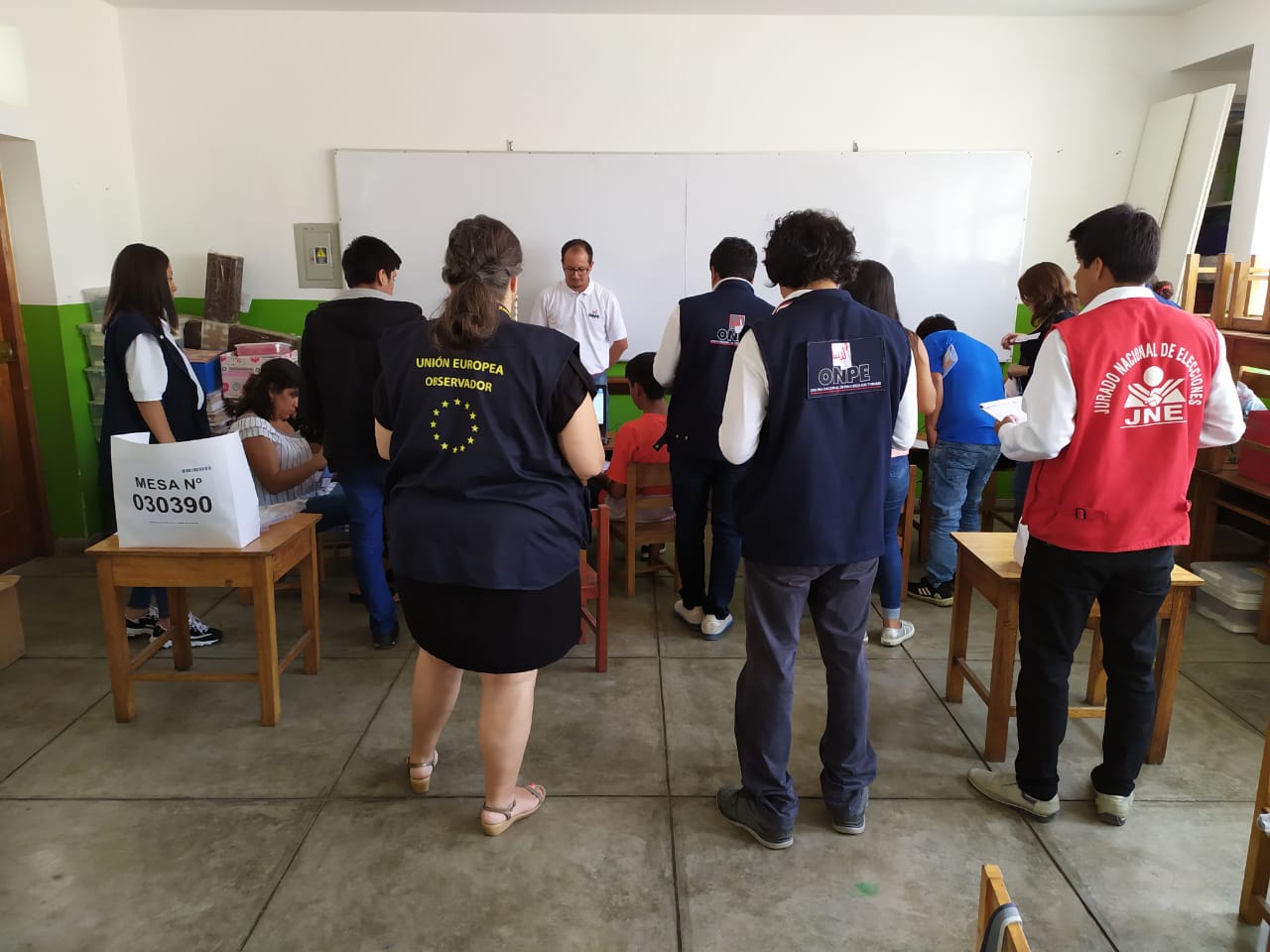 JNE fiscalizó primera jornada de capacitación de miembros de mesa