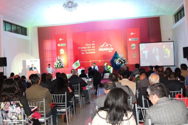 Mincetur y municipio de Huaraz realizaron foro de inversión en Turismo