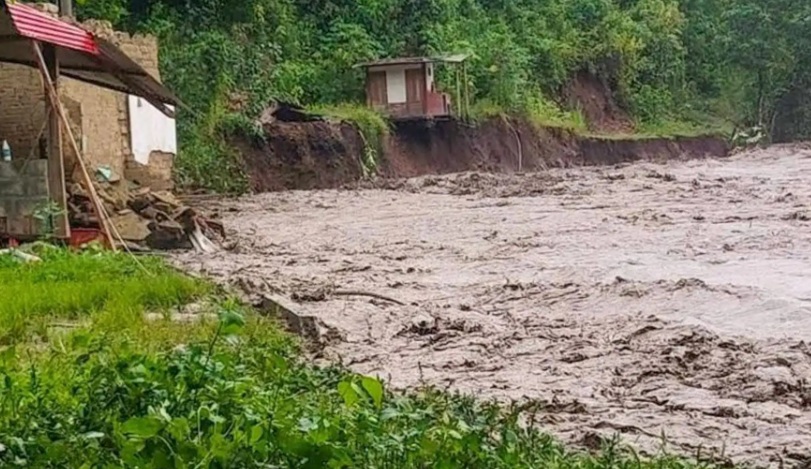 Son 418 distritos de la sierra y costa norte en riesgo por fuertes lluvias, alerta el Cenepred 
