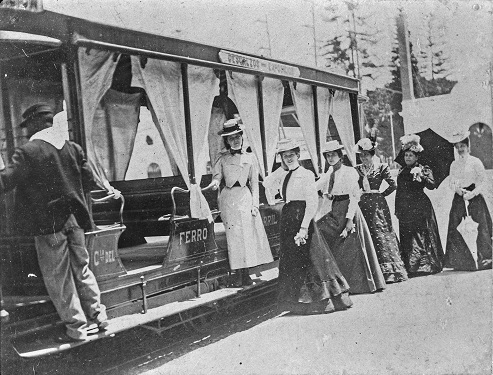 Más de 30 mil placas de la Colección Courret son declaradas Patrimonio Cultural de la Nación 