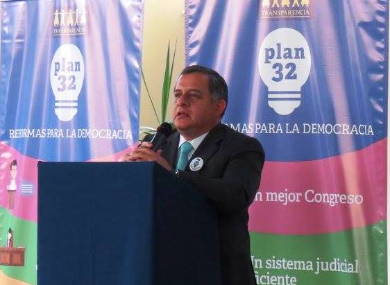 “Necesitamos afrontar las elecciones del 2018 en mejores condiciones”, afirma Gerardo Távara 