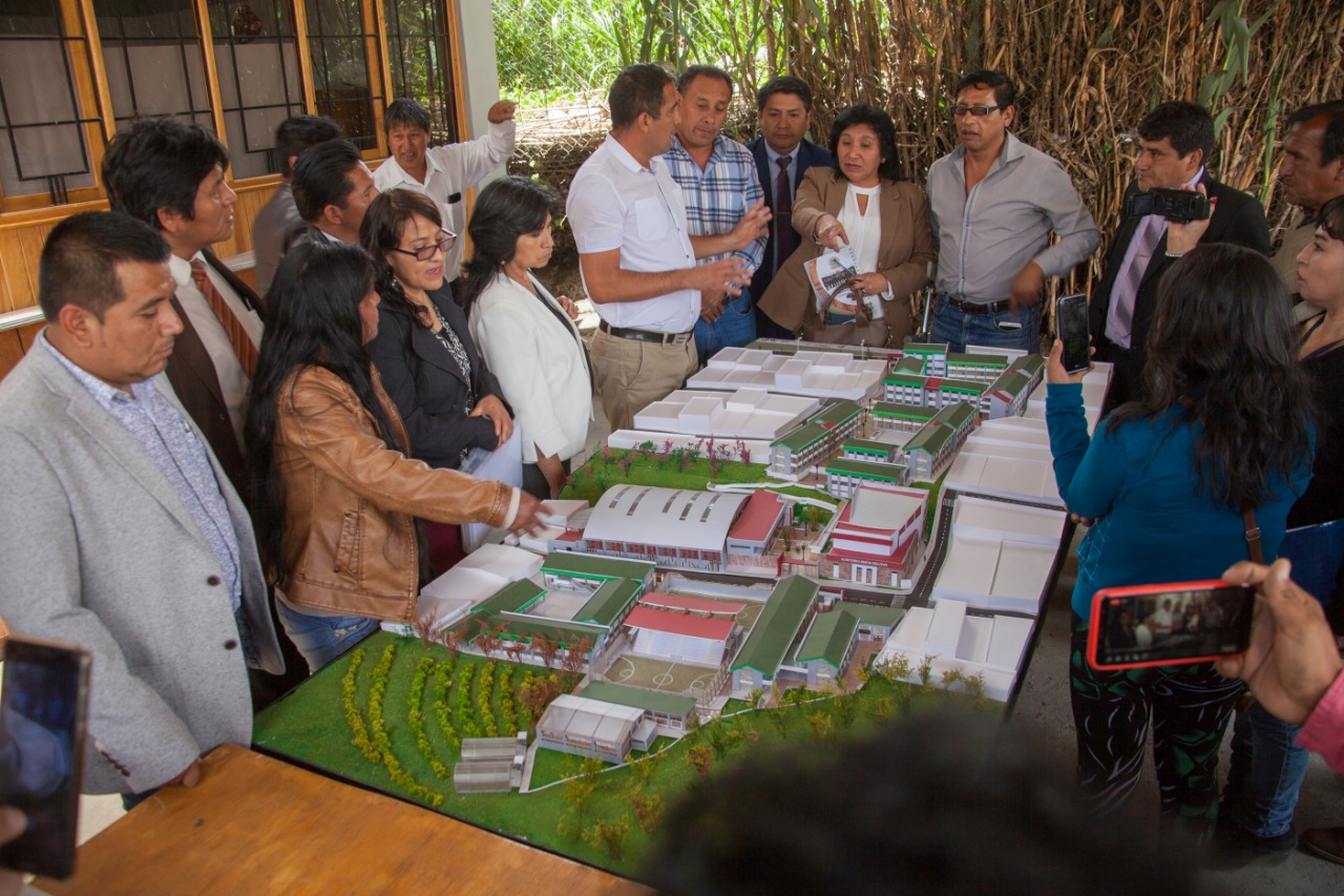 Huaraz: anuncian inicio de  reconstrucción de colegios “Santa Rosa” y “Simón Bolívar”