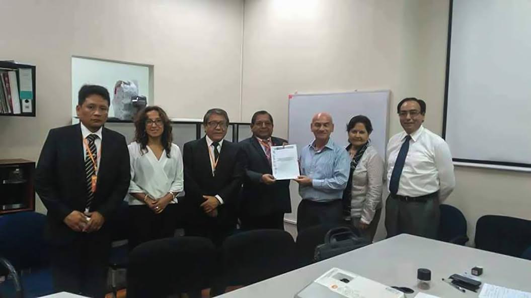 Áncash: Gobierno Regional y el SIS firman convenio a favor de atención de damnificados 