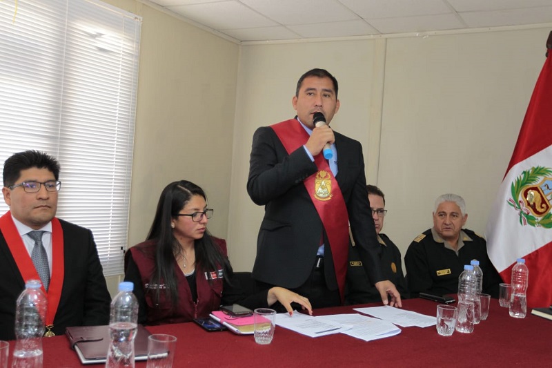 Gobernador enviará memorial al presidente Vizcarra pidiendo no cerrar escuelas de la PNP de Yungay y Chimbote