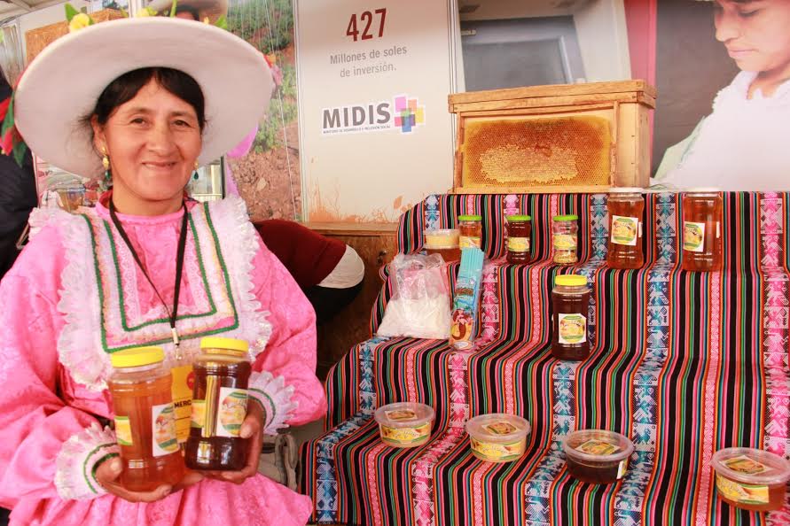 Emprendedores de Haku Wiñay tienen exitosa participación en la Feria Mistura