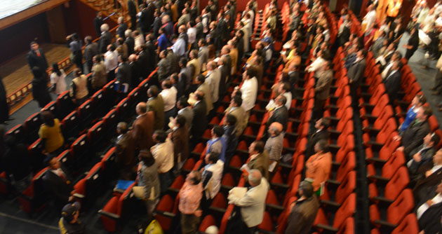 Mujeres jóvenes respaldan aborto terapéutico en encuentro político