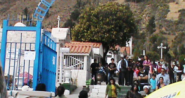 Denuncian presencia de basural y mosquitos en cementerio de Huaraz