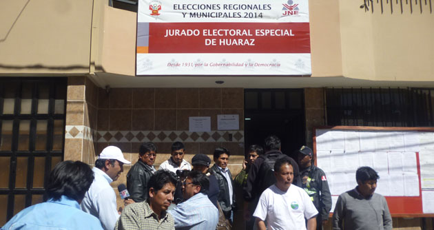 Perú Posible inscribe a sus candidatos regionales y municipales