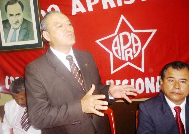 Wilder Calderón registró inscripción de su candidatura por el APRA