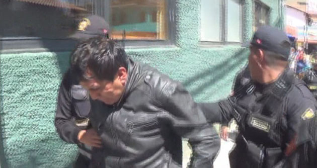 Detienen a presunto estafador de billetes falsos en la ex parada Quillcay