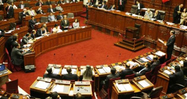 Aprueban eliminar reelección indefinida de presidentes regionales y alcaldes