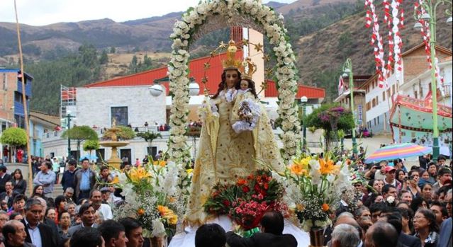 Expectativa genera presencia de Yuly Sánchez y Peruska Chambi para el seminario taller dirigido a fotógrafos