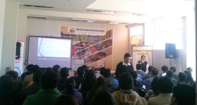 Dirección Regional de Educación Áncash realiza taller para especialistas