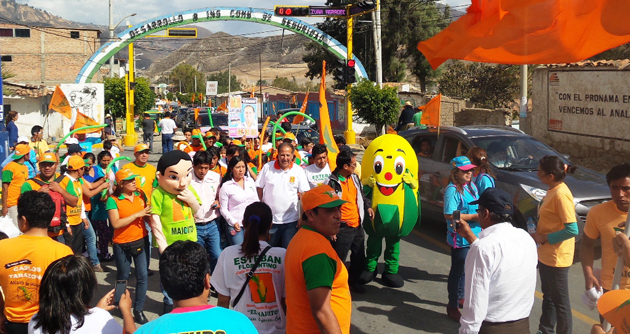 Arturo Torres realizó caravana en los pueblos del Callejón de Huaylas