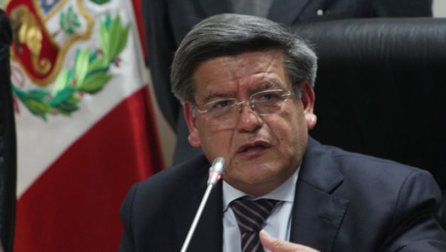 Candidato César Acuña es denunciado ante el JNE por no terminar la educación primaria