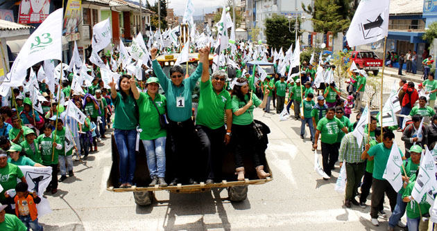 Aluvión verde: Masivo respaldo de la población en cierre de campaña de Juntos por Huaraz
