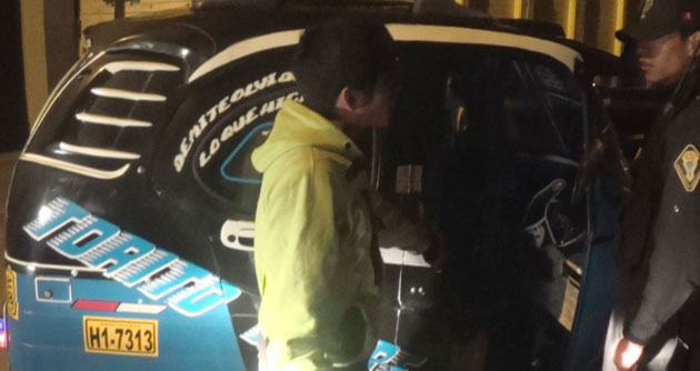 Parroquianos se estrellan con mototaxi al intentar huir del serenazgo y la policía