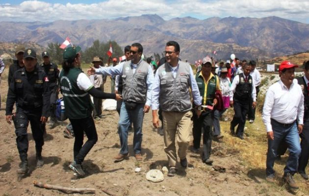 Titular del Minagri y congresista Julca inauguraron tres reservorios en Yungay y Caraz