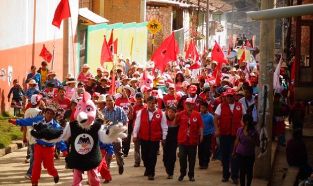 Candidato Lombardo Mautino llega hasta pueblos más alejados de Áncash