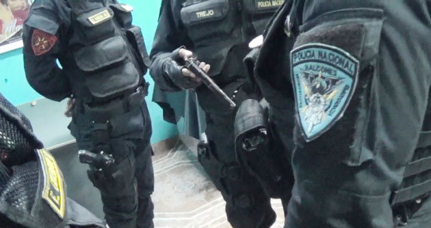 Sujeto ebrio pretendió asaltar a los transeúntes con pistola de Juguete