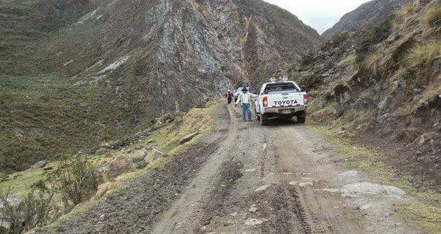 Denuncian derrame de petróleo en ruta al proyecto Magistral en el distrito de Conchucos