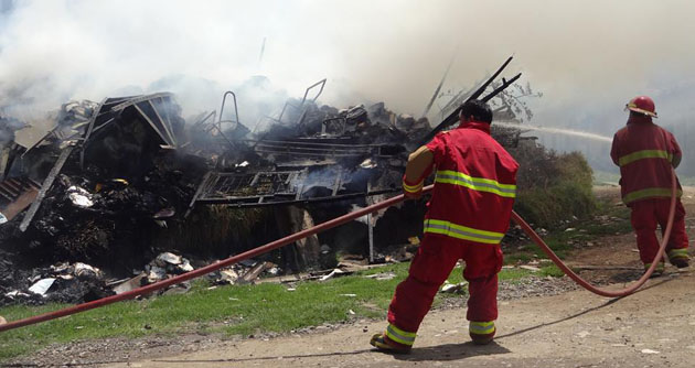 Incendio en Gobierno Regional consume boletas de pago de trabajadores desde 1970
