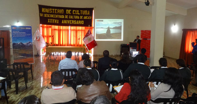 Presentan Exposición de las investigaciones del Complejo Arqueológico Pallka - Yaután
