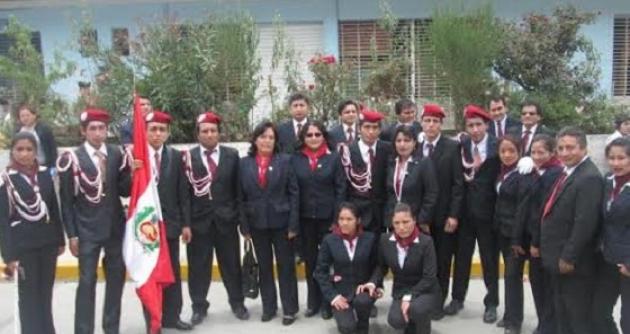 Centro Uladech Católica de Huaraz ocupó primer puesto en desfile cívico