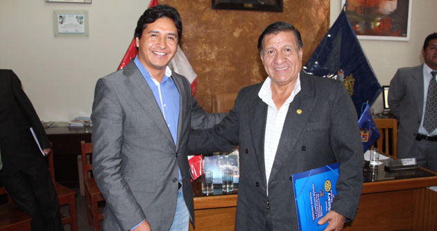 Ex alcalde Vladimir Meza denuncia mezquindad en gestión de Alberto Espinoza Cerrón