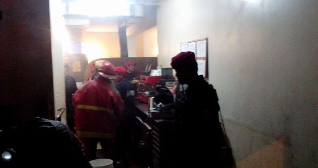 Incendio causó alarma en la pollería Brasa Roja en Belén