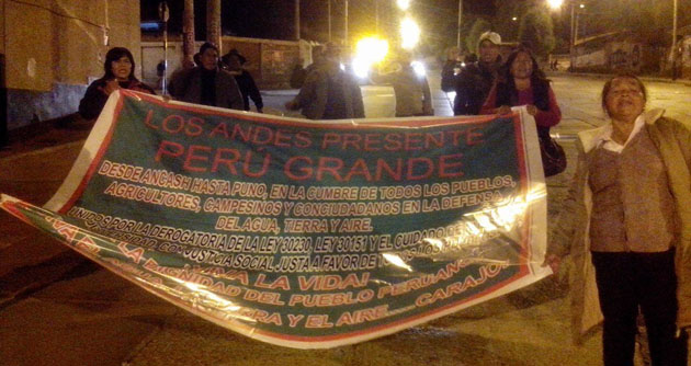 Bloquean puente Paltay en primer día de protesta de la FADA