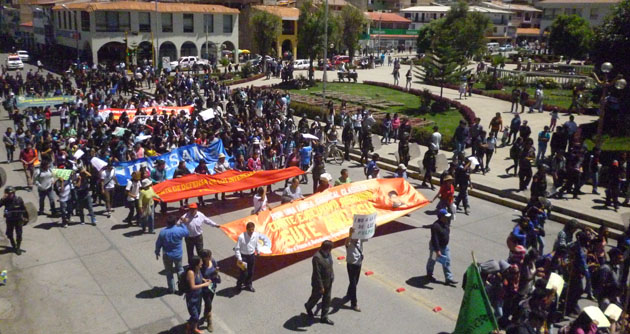 Juventud huaracina demanda derogatoria de la ley del empleo juvenil