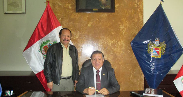 Alberto Espinoza Cerrón designó a sus nuevos gerentes en la Municipalidad de Huaraz