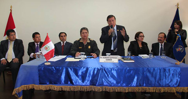 Alcalde Espinoza Cerrón anuncia construcción de subterráneo en plaza de armas de Huaraz