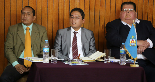 Gerente regional fue removido por “ineficiente e incapaz” y por contratar asesores con más de 5 mil soles de sueldo