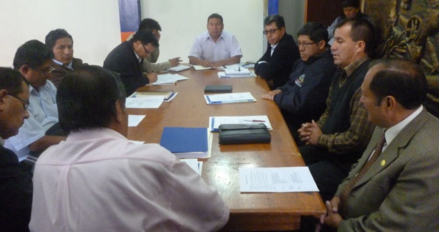 Alcaldes distritales respaldan reordenamiento del comercio ambulatorio