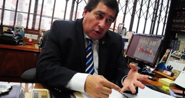 Waldo Ríos recibe asesoramiento legal de abogado de Primera Dama